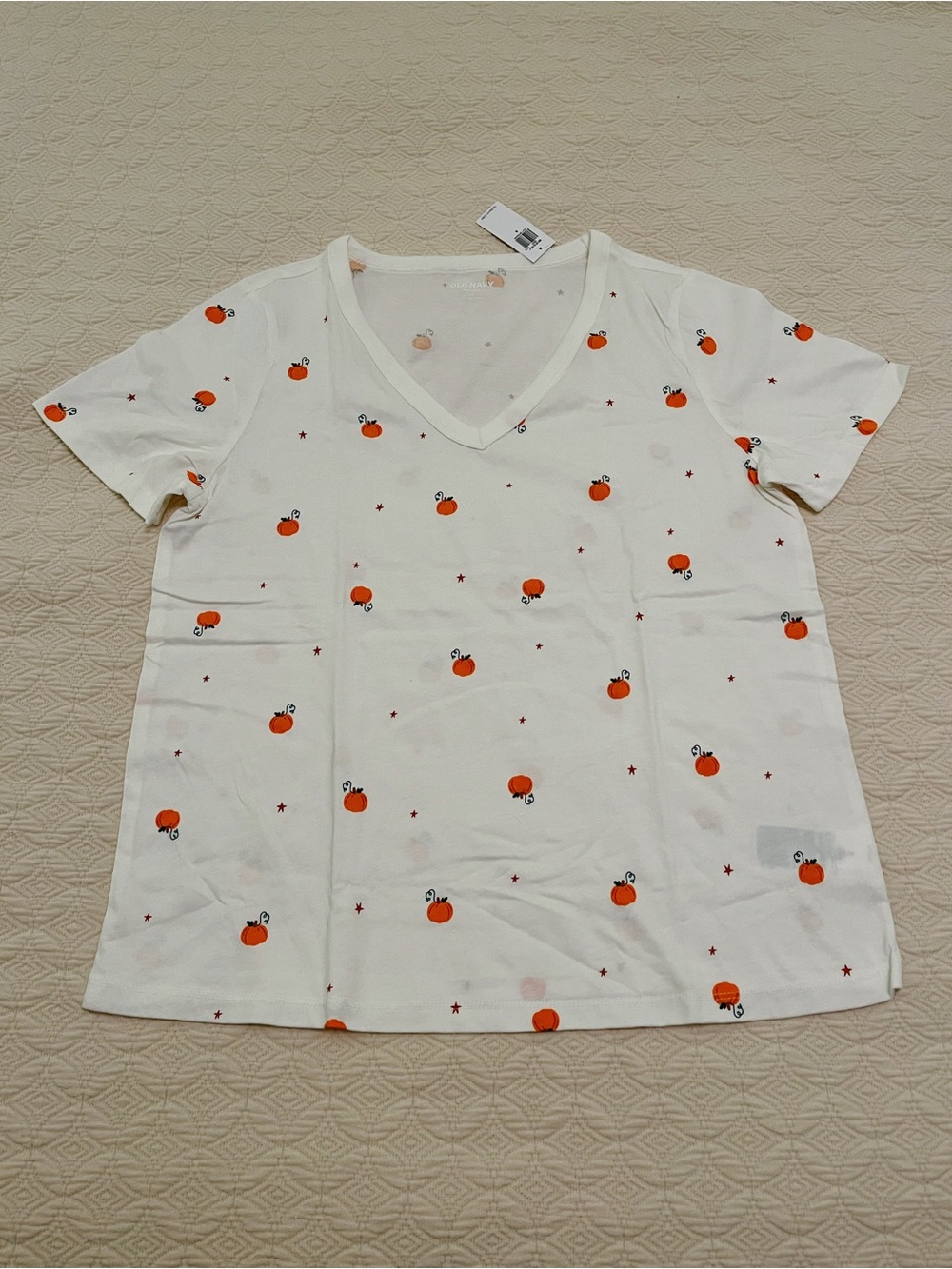 NWT Old Navy Off-White V-Neck Pumpkin Fall Halloween T-Shirt (size Small)